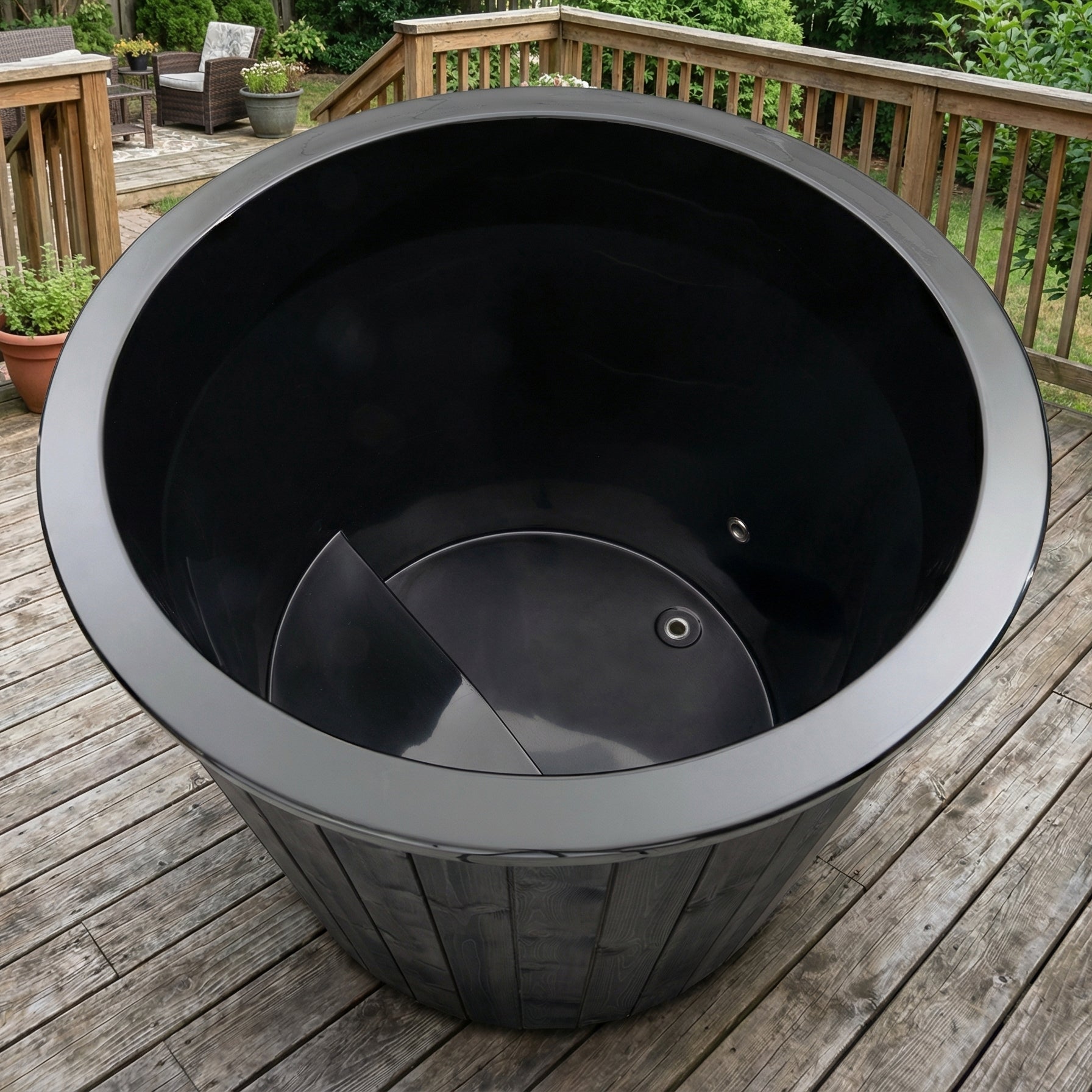 SaunaLife S1B 1-Person Cold Plunge & Hot Immersion Tub SaunaLife