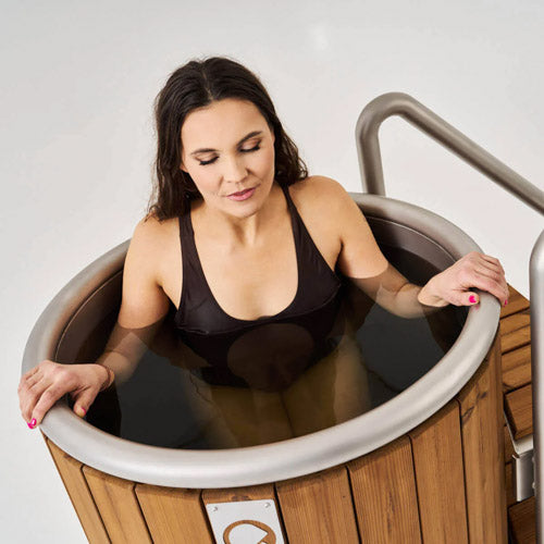 Icetubs IceBarrel Hot & Cold Plunge with Stairs Icetubs