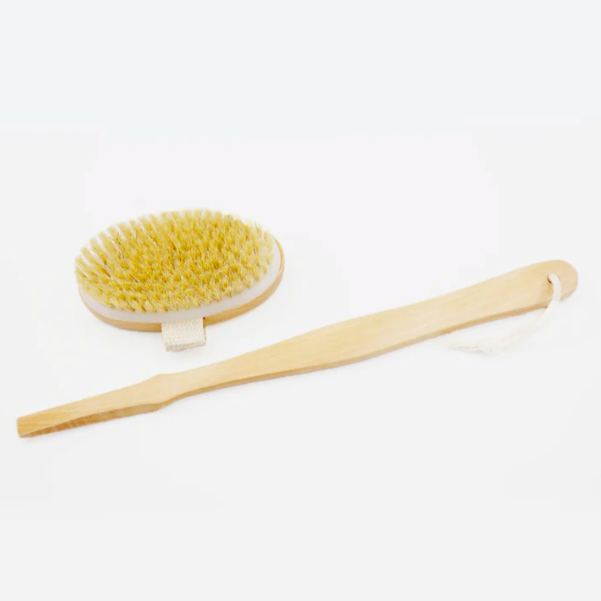 Premium Wooden Sauna Brush – Deep Cleansing & Circulation Boost – A versatile brush for pre-sauna exfoliation and in-shower use, helping to remove dead skin cells and improve skin texture.